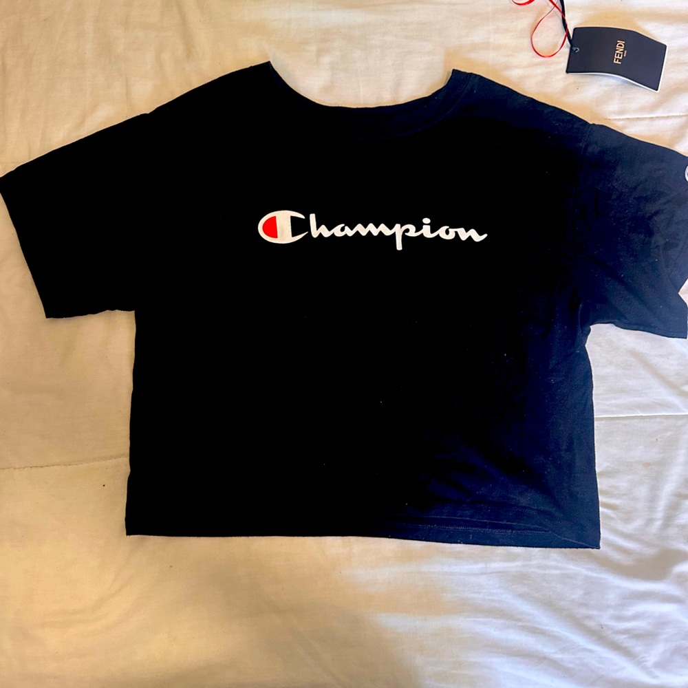 Champion small cropped shirt